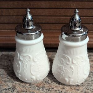 Fenton Silver Crest Spanish Lace Salt & Pepper Shakers